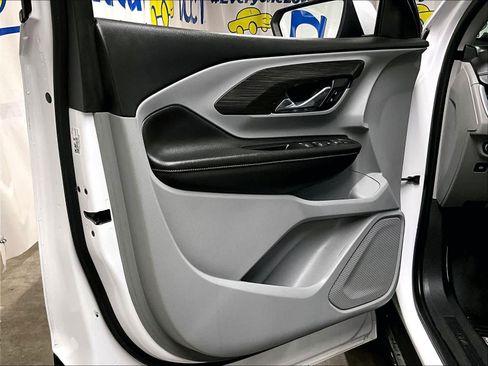 Used 2019 GMC Terrain SLT image 9