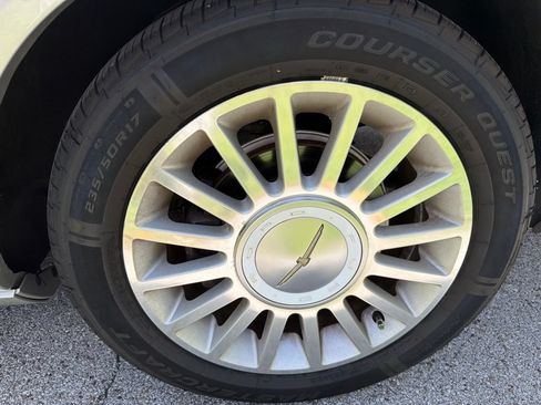 Used 2004 Ford Thunderbird RWD image 16
