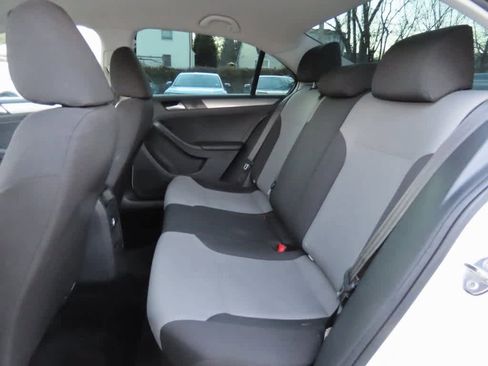 Used 2018 Volkswagen Jetta S w/ Cold Weather Package image 12