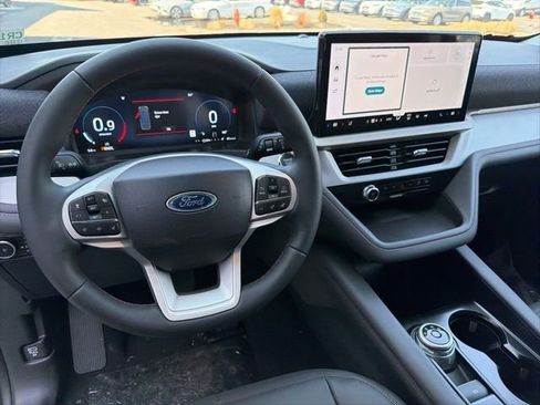 New 2026 Ford Explorer Active w/ Active Comfort Package image 17
