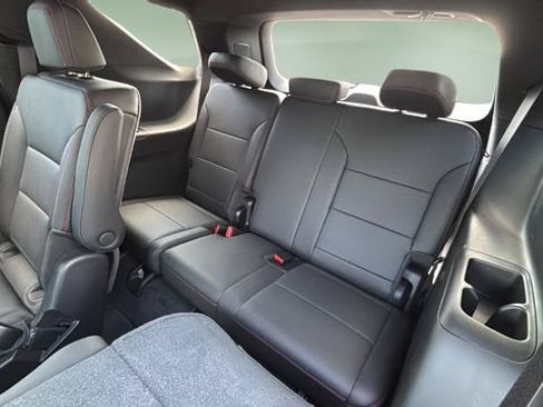 Used 2025 Chevrolet Traverse Z71 w/ Driver Confidence Package AWD/4WD image 34