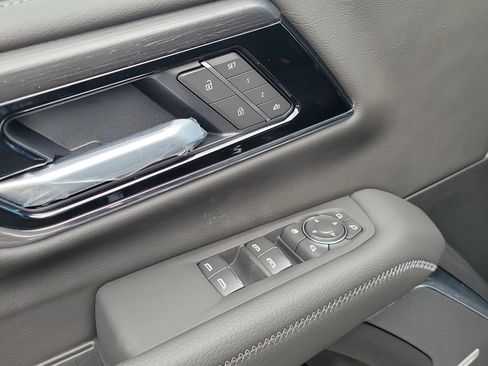 New 2026 GMC Yukon XL Denali w/ Sun & Power Step Package image 18