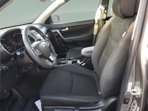 Used 2015 Kia Sorento LX FWD image 17