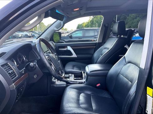 Used 2016 Toyota Land Cruiser AWD/4WD image 4