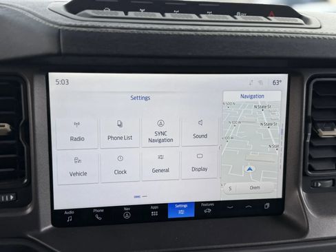 Used 2025 Ford Bronco Badlands image 31