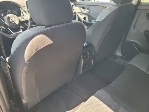 Certified 2023 Nissan Rogue SV FWD image 14