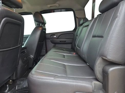 Used 2011 GMC Sierra 2500 SLT w/ SLT Convenience Package AWD/4WD image 18