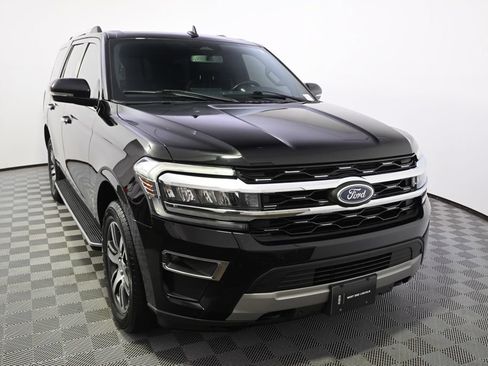 Used 2022 Ford Expedition Limited AWD/4WD image 9