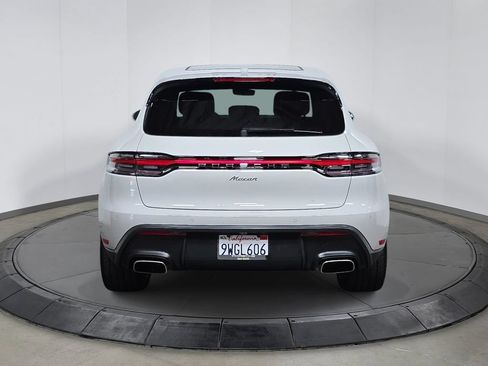 Certified 2026 Porsche Macan AWD/4WD image 6