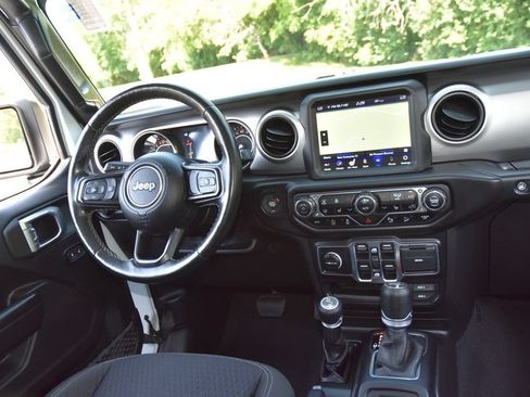 Used 2021 Jeep Wrangler Unlimited Sport AWD/4WD image 29