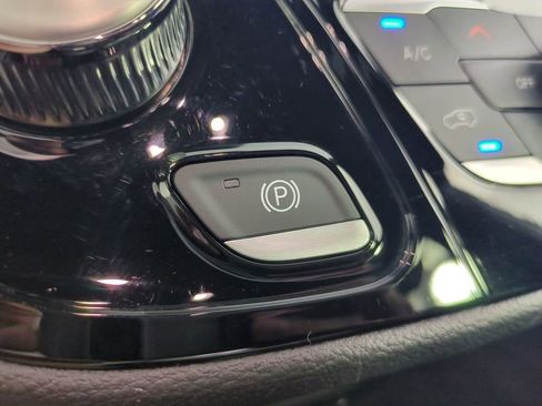 Used 2023 Chrysler Pacifica Touring-L w/ S Appearance Package FWD image 29