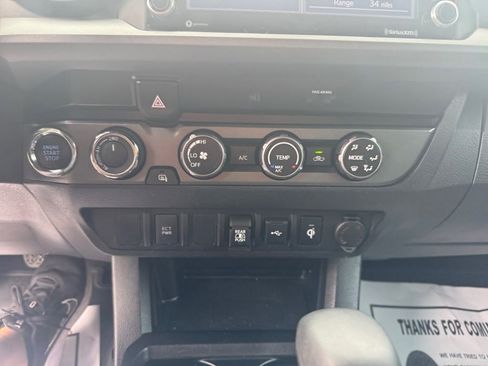 Used 2020 Toyota Tacoma TRD Sport AWD/4WD image 17