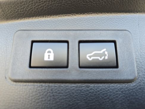 Certified 2025 Subaru Outback Premium w/ Popular Package #1A image 16