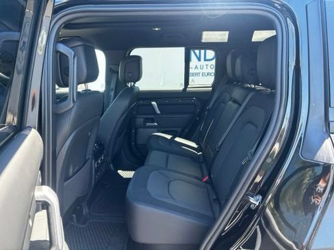 Used 2024 Land Rover Defender 110 X-Dynamic SE AWD/4WD image 9