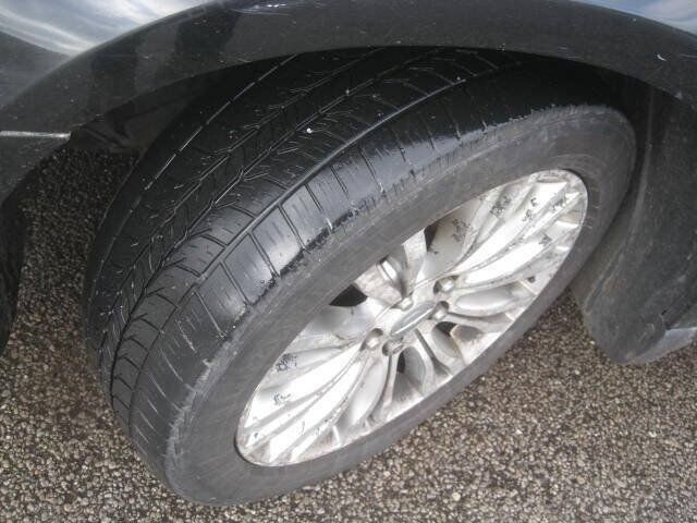 Used 2011 Chrysler 200 Limited FWD image 38