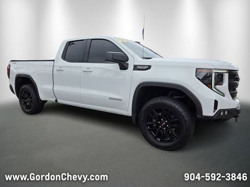 Used 2025 GMC Sierra 1500 Elevation AWD/4WD image 8