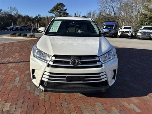 Used 2019 Toyota Highlander LE image 31