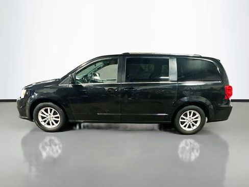 Used 2018 Dodge Grand Caravan SXT image 9