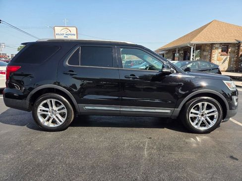 Used 2016 Ford Explorer XLT w/ Equipment Group 202A AWD/4WD image 6
