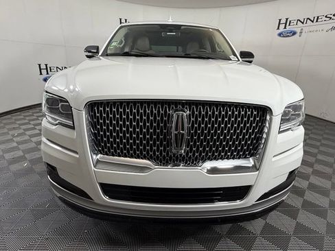 Used 2023 Lincoln Navigator L Reserve AWD/4WD image 10