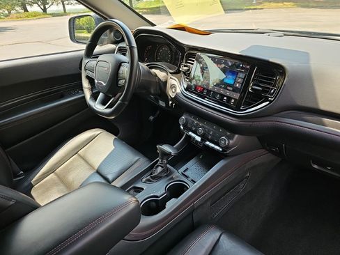 Used 2025 Dodge Durango GT AWD/4WD image 13