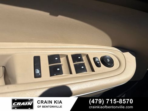 Used 2012 GMC Acadia SLT FWD image 25