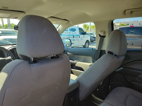 Used 2022 Chevrolet Colorado W/T w/ WT Convenience Package RWD image 13