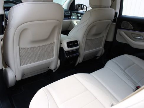 Used 2022 Mercedes-Benz GLE 350 w/ Premium Package image 11