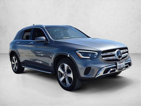 Used 2022 Mercedes-Benz GLC 300 4MATIC image 3