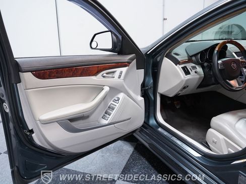 Used 2010 Cadillac CTS Performance w/ Performance Luxury Package RWD image 28