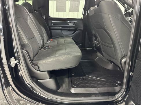 Used 2019 RAM 1500 Big Horn AWD/4WD image 11
