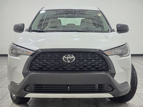 Certified 2024 Toyota Corolla Cross L image 8