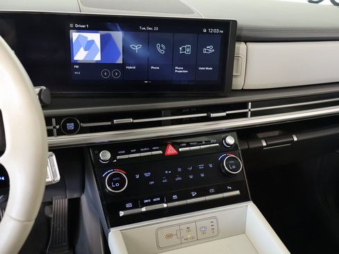 Used 2025 Hyundai Santa Fe SEL image 5