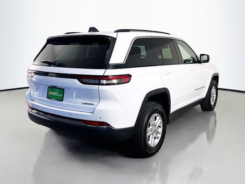 Used 2022 Jeep Grand Cherokee Laredo w/ Luxury Tech Group I image 10