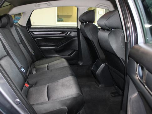 Used 2019 Honda Accord LX image 27