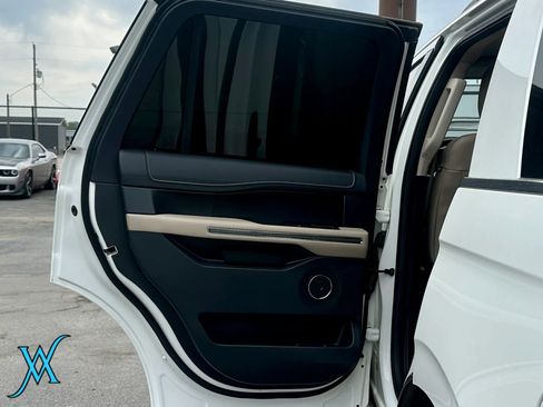 Used 2022 Ford Expedition XLT AWD/4WD image 21