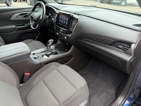 Used 2023 Chevrolet Traverse LT image 19