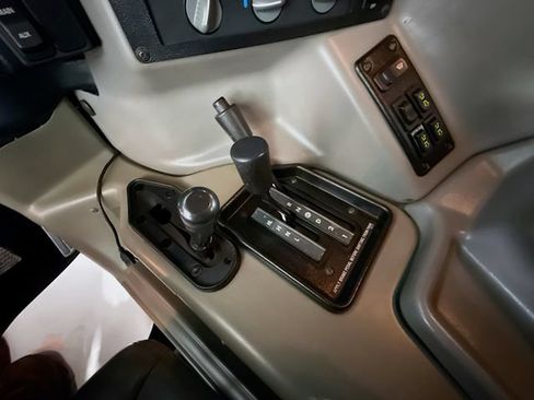 Used 2003 HUMMER H1 4-Door Open Top AWD/4WD image 42