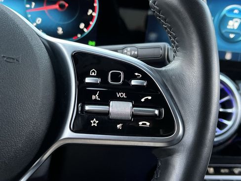 Certified 2022 Mercedes-Benz GLA 250 4MATIC image 28