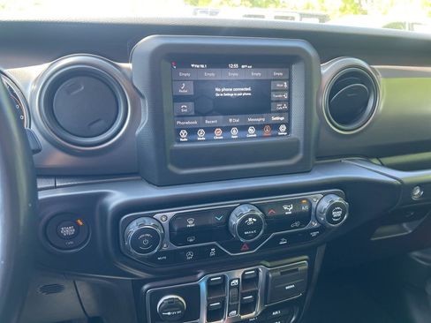Used 2022 Jeep Wrangler Unlimited Sport AWD/4WD image 28