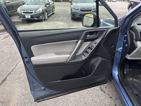 Used 2015 Subaru Forester 2.5i Limited w/ Popular Package #2 image 10