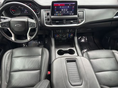 Used 2021 Chevrolet Suburban Z71 w/ Luxury Package AWD/4WD image 20