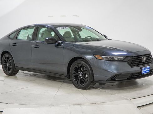Certified 2025 Honda Accord SE image 12