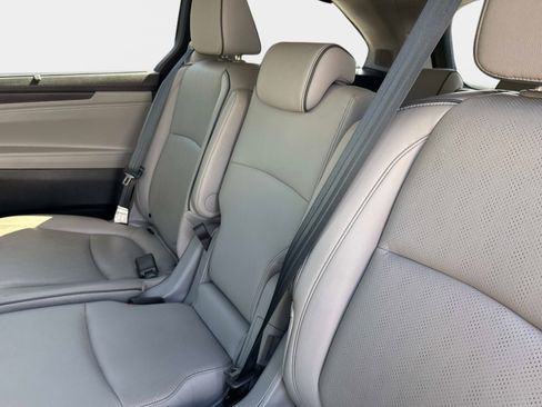 Used 2023 Honda Odyssey Elite image 14