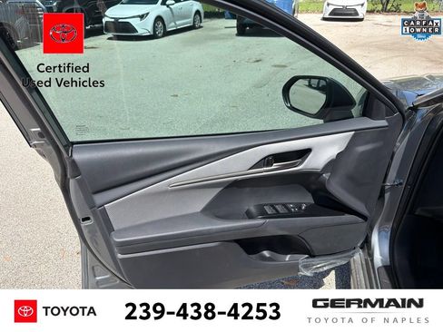 Used 2025 Toyota Camry SE FWD image 13