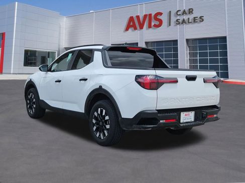 Used 2025 Hyundai Santa Cruz SEL FWD image 3