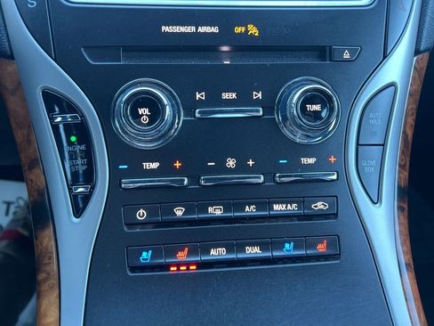 Used 2020 Lincoln Nautilus Reserve image 25