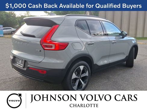 New 2026 Volvo XC40 B5 Plus w/ Protection Package Premier AWD/4WD image 4