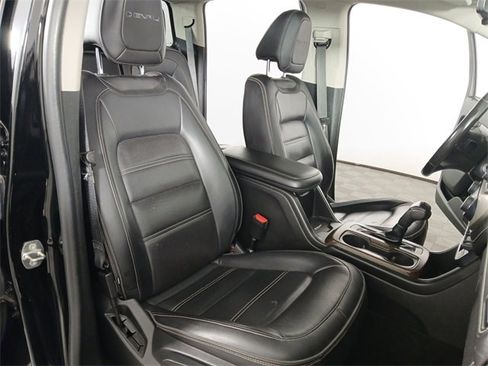 Used 2018 GMC Canyon Denali image 18