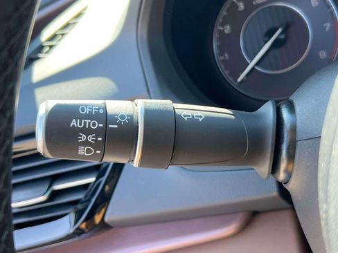 Used 2024 Acura RDX SH-AWD w/ Technology Package image 26